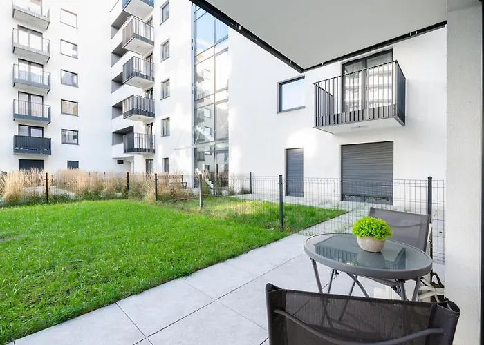 Sky Home- Rose Apartament -Manufaktura, Bezplatny Parking, Klima, Dostep Na Kod