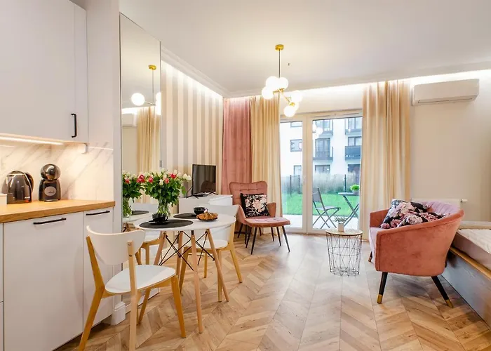 Sky Home- Rose Apartament -Manufaktura, Bezplatny Parking, Klima, Dostep Na Kod